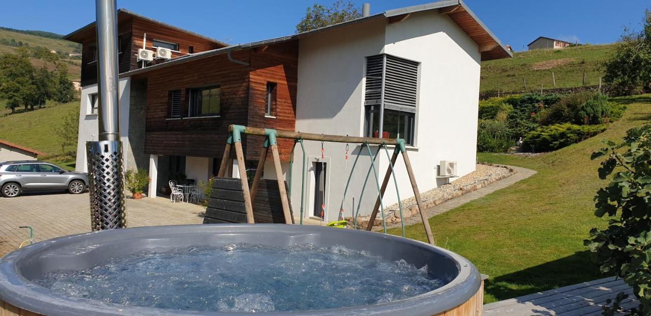 Domaine De La Rue De La Tour Bed and Breakfast Valsonne Εξωτερικό φωτογραφία