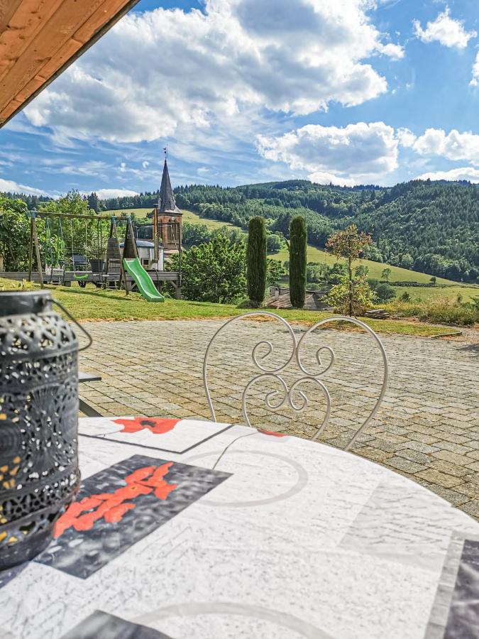 Domaine De La Rue De La Tour Bed and Breakfast Valsonne Εξωτερικό φωτογραφία